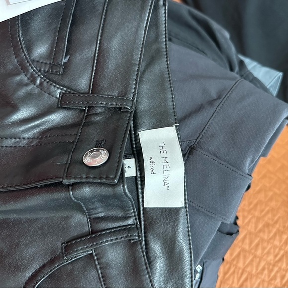 NWT aritzia wilfred the melina skinny black faux leather pants size 4 women’s - Picture 3 of 4